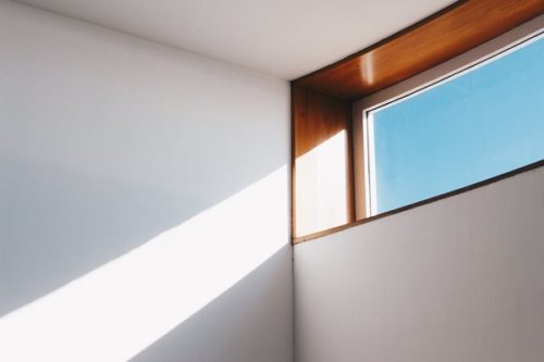 Infissi in legno prezzi: scopri tutto quello che cè da sapere Prezzi infissi in legno